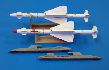 Plusmodel 1:48 - Russian Missile R-24T