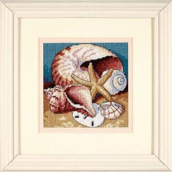 Dimensions Mini Needlepoint: Shell Collage