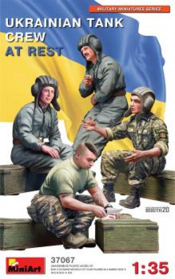 Miniart 1:35 - Ukrainian Tank Crew at Rest