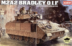 Academy 1:35 - M3A2 Bradley Iraq 2003