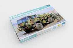 Trumpeter 1:35 - M1083 FMTV Standard Cargo Truck